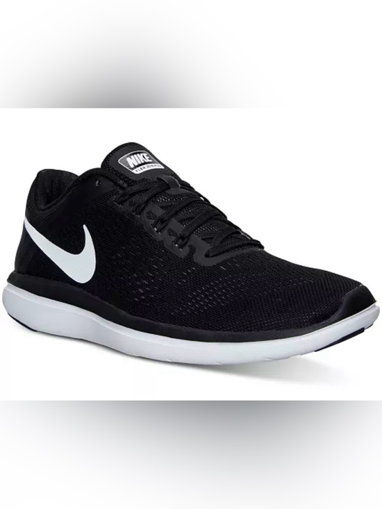 Nike Shoes - Nike womens flex running sneakers